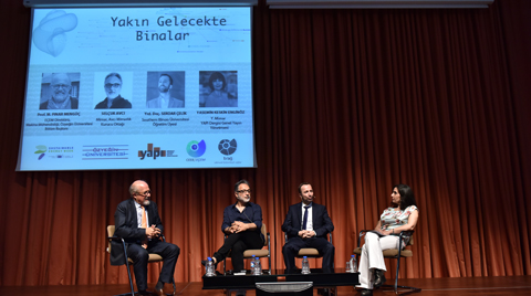 Soldan sağa; Prof. Dr. Pınar Mengüç, Selçuk Avcı, Doç. Dr. Serdar Çelik ve Yasemin Keskin Enginöz 