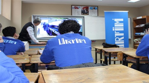 URTİM, İSOV Lisesi’nde Eğitimlere Başladı