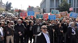 CHP'lilerden İBB Önünde Protesto