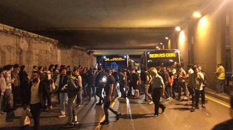 İstanbul'da Metrobüs İsyanı