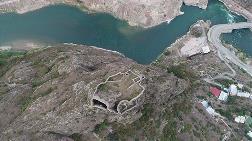 Askeri Bölge Sınırından Çıkarılan Tarihi Kale Turizme Açılıyor