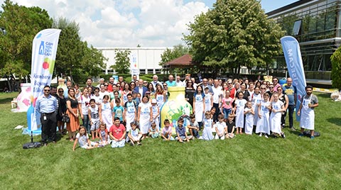 Şişecam “Cam Yeniden Cam” Projesiyle Şehirleri Renklendiriyor