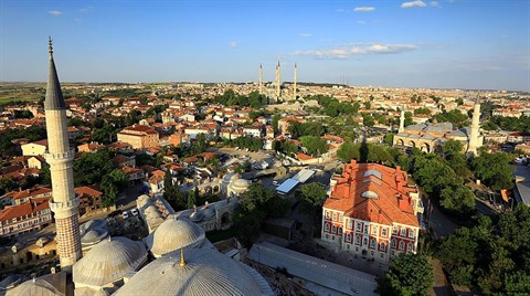 'Altın Üçgen'de Görüntü Kirliliğine İzin Yok