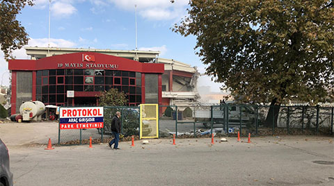 Durdurma Kararına Rağmen 19 Mayıs Stadyumu Yıkılıyor