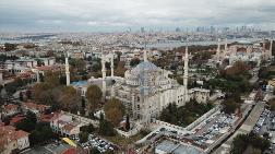 Sultanahmet Camisi'nde Şaşırtan Görüntü