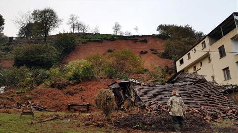 Of'ta Heyelan: 3 Katlı Bina Boşaltıldı