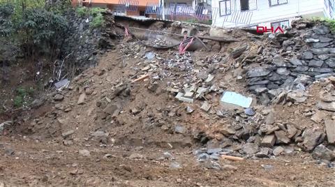 Kağıthane'de İstinat Duvarı Çöktü