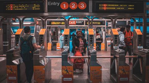 New York Metrosu Yatırımsızlıktan ‘Ölüm Sarmalı’na Dönüşebilir