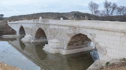 5 Asırlık Köprü Restore Edildi