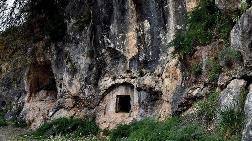 Kaya Mezarlarında Tarihi Ayıp