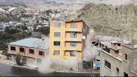 Bolivya'da Toprak Kayması: 64 Ev Yıkıldı