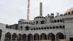 İzmir'de Yapılan 15 Bin Kişilik Caminin Yüzde 90'ı Tamamlandı
