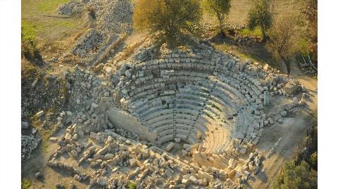 Sığacık’taki Teos Antik Kenti Bu Yıl İş Bankası Desteğiyle Kazılıyor