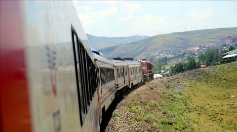 Tahran-Van Yolcu Treni Seferleri Başladı