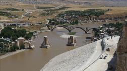 Tarihi Hasankeyf Kalesi'ne Tekneyle Ulaşılacak