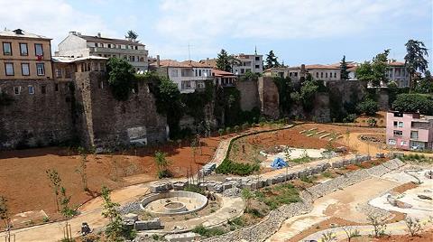 Tarihi Köprüye Hasar Veren Yol Durduruldu