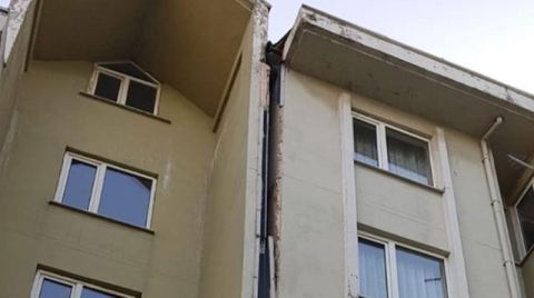 Esenyurt'ta Bir Binada Çatlaklar oluştu