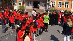 Yeniden Yapılan Okullar da Hasarlı
