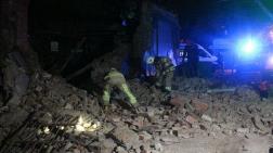 Beyoğlu'nda Metruk Bina Çöktü