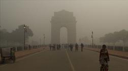 Yeni Delhi'de Hava Kalitesi Acil Durum Seviyesinde