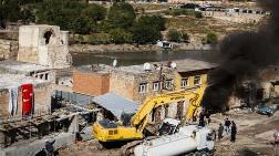 Hasankeyf’te Tarihi Çarşı Yıkılıyor