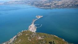 Dev Borular Eğirdir Gölü'nü Kurutuyor