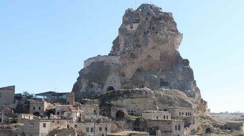 Dünya'nın Tek Doğal Gökdelenine Turist Akını