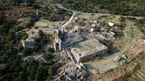 Akkale Antik Kenti'nde Binlerce Yıllık Hamam Bulundu