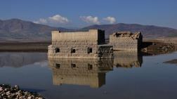 Baraj Suyu Çekildi, Tarihi Köprünün Ayakları Ortaya Çıktı