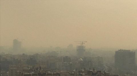 İran'da Hava Kirliliği Eğitime Yine Ara Verdirdi