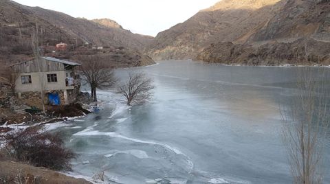 Dünyanın En Hızlı Akan Nehri Çoruh, Dondu