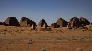 Sudan’da Çölün Ortasındaki Saklı Hazine: Meravi Piramitleri