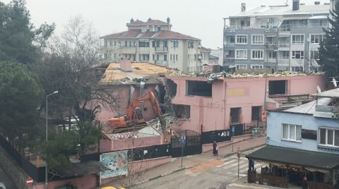 Bursa’da Yarım Asırlık Okul Yıkılıyor