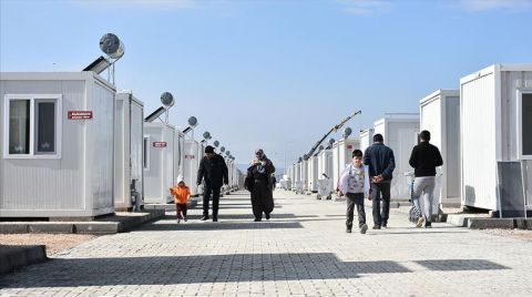 Depremzedelerin Konteyner Kente Yerleşme Süreci Devam Ediyor