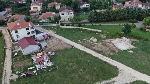 Hobi Bahçelerine Bir Gecede Kondurulan Yapılar Yıkılıyor