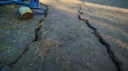 Depremden Sonra Malatya'da Derin Yarıklar Oluştu