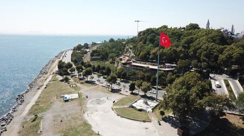 Türkiye'nin İlk Atatürk Anıtı Restore Edildi