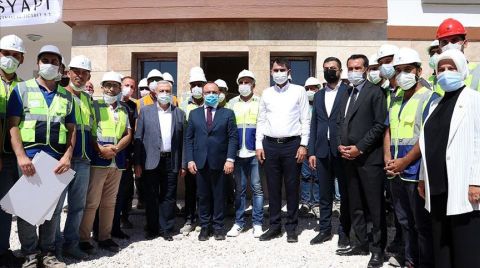 Elazığ'da 8 Bin Konut Yılsonuna Kadar Teslim Edilecek