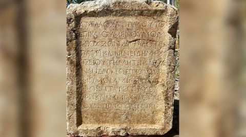 Isparta'da 1800 Yıllık Kitabe Ele Geçirildi