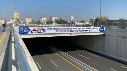 Mansur Yavaş, Projelerin Maliyetini Pankartlarla Duyurdu