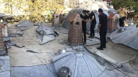 Tarihi Hamamın Kubbe Kurşunları Çalındı
