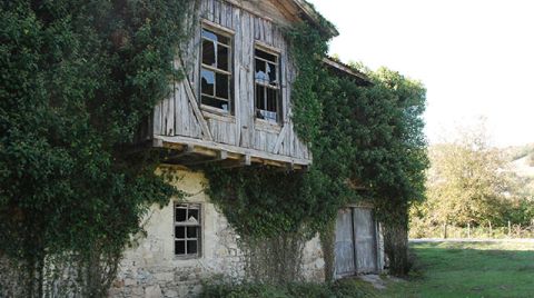 200 Yıllık Değirmen Kaderine Terk Edildi