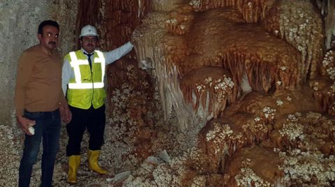 Yozgat'ta İnşaat Kazısında, Yeraltı Mağarası Bulundu