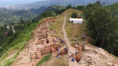 Karadeniz'in İlk Bilimsel Kazı Alanı Tarihe Işık Tutuyor