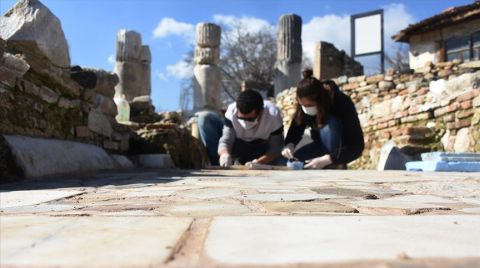 Gladyatörler Kenti'nin Kilise Tabanı Özenle İşleniyor