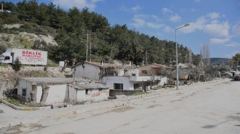 Dere Yatağındaki Evler Vatandaşlarla Anlaşma Yapılarak Yıkılacak