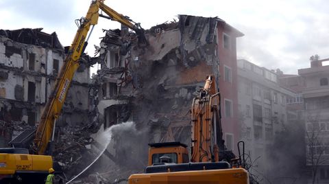 Avcılar’da Orta Hasarlı Binalarda Yaşayanlar, Dönüşüme İkna Edilemedi
