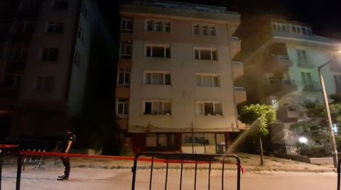 Avcılar'da Kolonu Çatlayan Bina Tahliye Edildi
