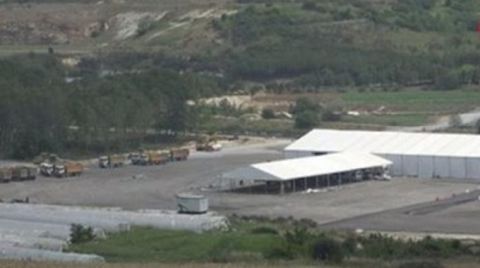 Temel Atma Töreni için Tören Alanı Kurulmaya Başlandı
