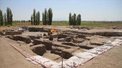 Çatalhöyük'te Çoklu Mezarlar Bulundu